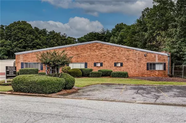 2606 Branchwood DR #H, Greensboro, NC 27408