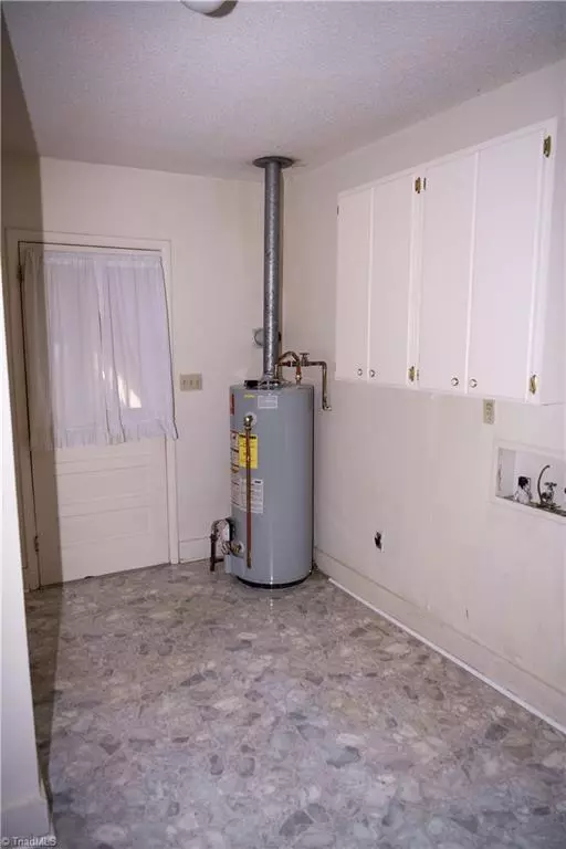 Lexington, NC 27295,306 Bremen DR