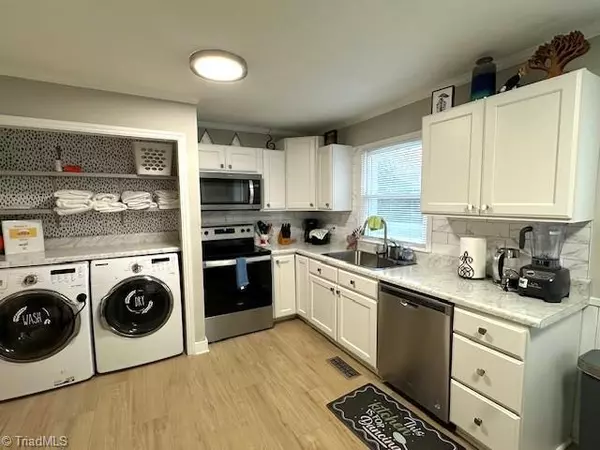 Elon, NC 27244,1816 Chandler ST