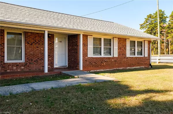 Lexington, NC 27295,106 Forest Hill RD