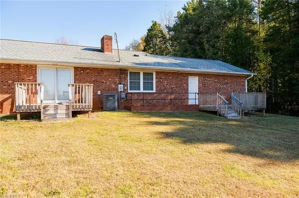 Lexington, NC 27295,106 Forest Hill RD