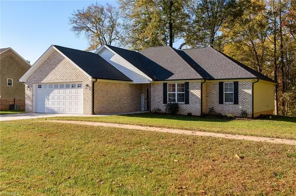 Mocksville, NC 27028,149 Elberon CT