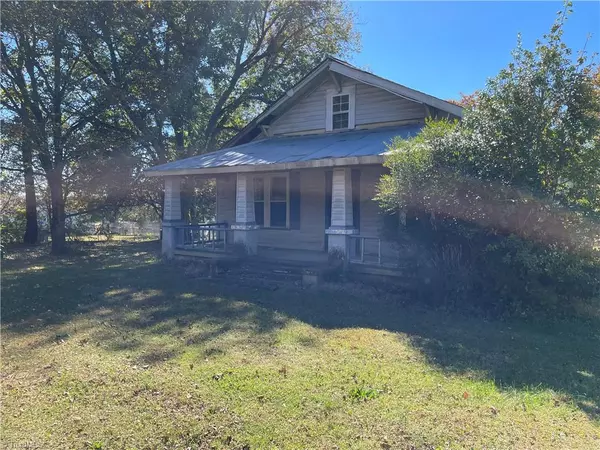 Burlington, NC 27217,2039 Lower Hopedale RD