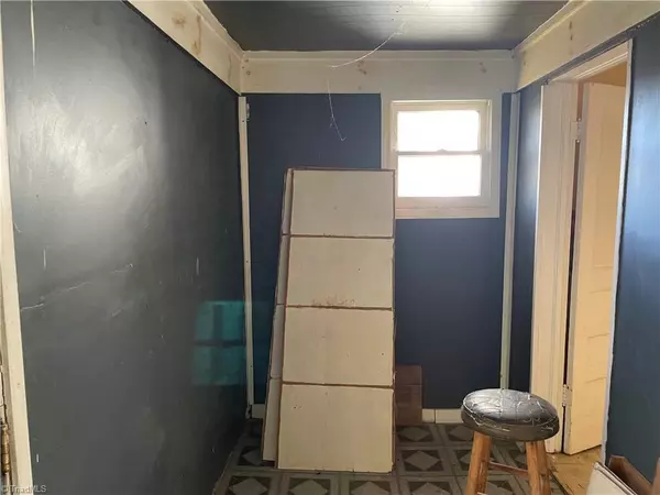 Burlington, NC 27217,2039 Lower Hopedale RD