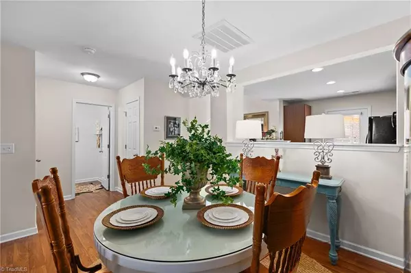 Kernersville, NC 27284,93 Geoffrey WAY