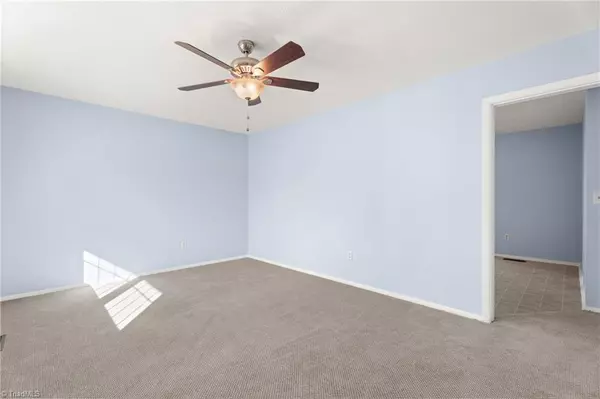 Winston-salem, NC 27127,1165 Crescent CT