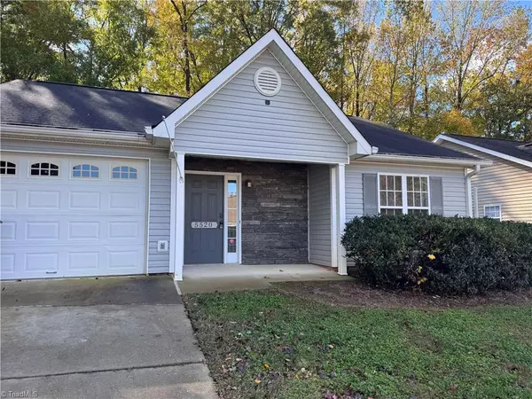 5520 Regents Village DR, Winston-salem, NC 27103