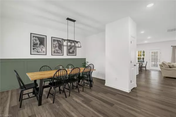 Jamestown, NC 27282,828 Sagemount ST