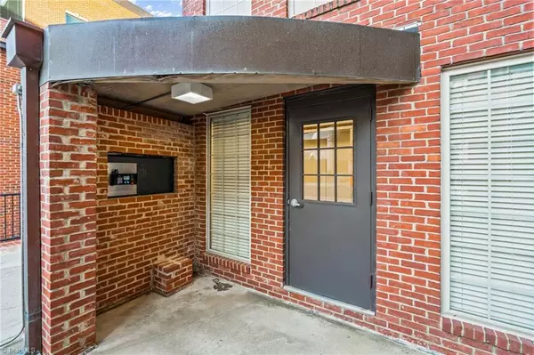 Winston-salem, NC 27101,101 N Chestnut ST #13