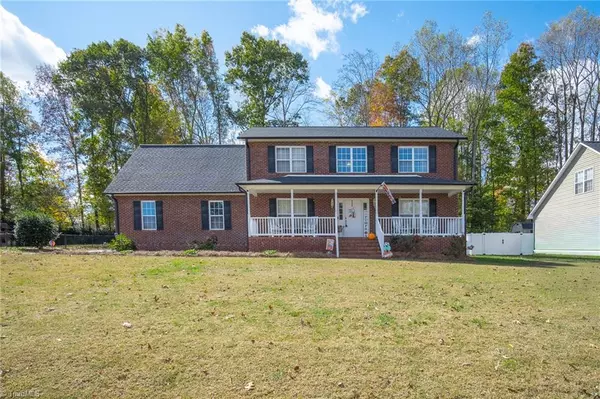 284 Arbor TRL, Thomasville, NC 27360