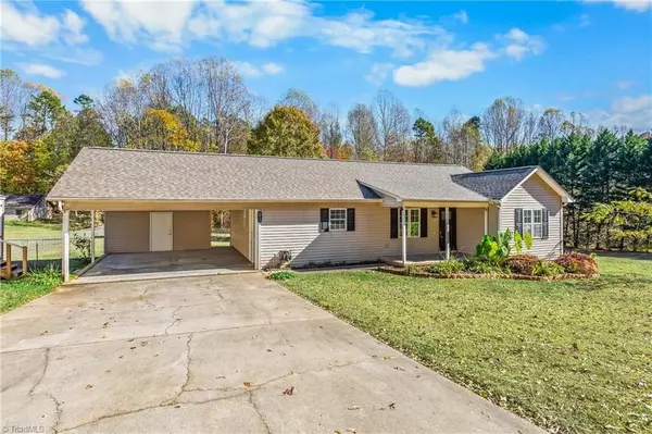 Winston-salem, NC 27107,4015 Clay Vann LN