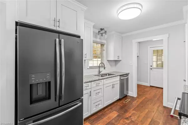 Winston-salem, NC 27107,4015 Clay Vann LN