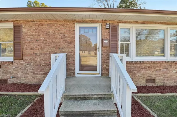 Burlington, NC 27217,1703 N Mebane ST