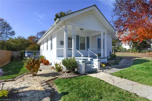 2405 Spruce ST, Greensboro, NC 27405