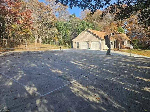 Winston-salem, NC 27106,3721 Herchel LN