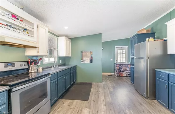 Ramseur, NC 27316,6020 River Heights DR