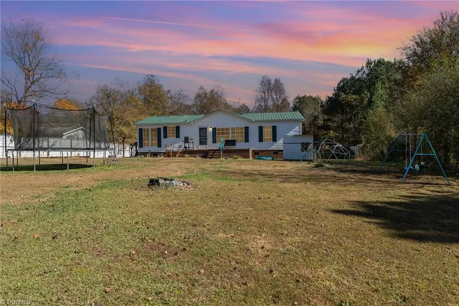 6020 River Heights DR, Ramseur, NC 27316