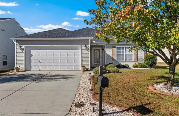 3109 Asheton Grove CT, Winston-salem, NC 27127