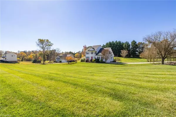 Mcleansville, NC 27301,5413 Country Hills DR