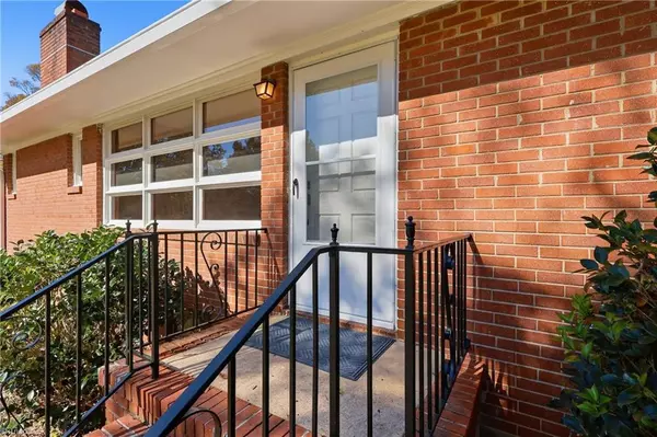 Winston-salem, NC 27107,3475 Borum DR