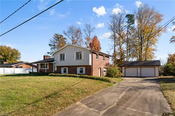 Winston-salem, NC 27103,4924 Stonington RD