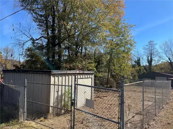 Jonesville, NC 28642,2909 Pin Oak RD