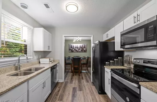 Jamestown, NC 27282,202 Hassellwood DR