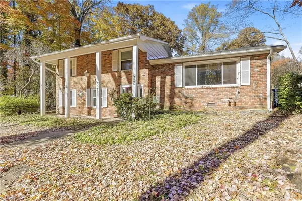 805 Lynn Dee DR, Winston-salem, NC 27106