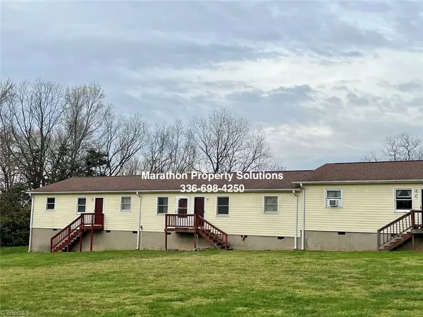 200 Wagstaff ST #D, Thomasville, NC 27360