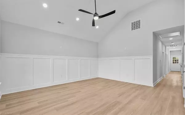 Lexington, NC 27292,402 Foy AVE