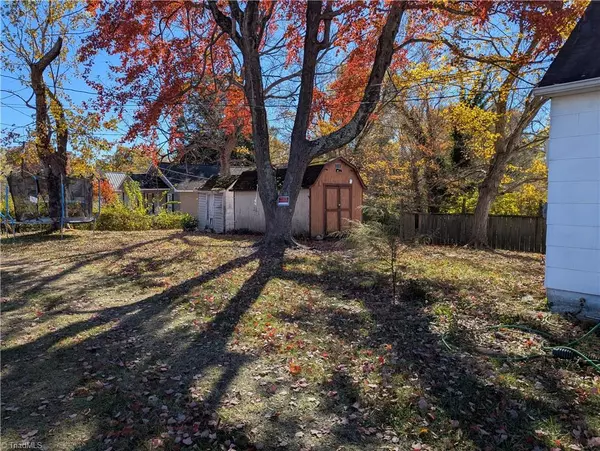 Thomasville, NC 27360,513 Memorial Park DR