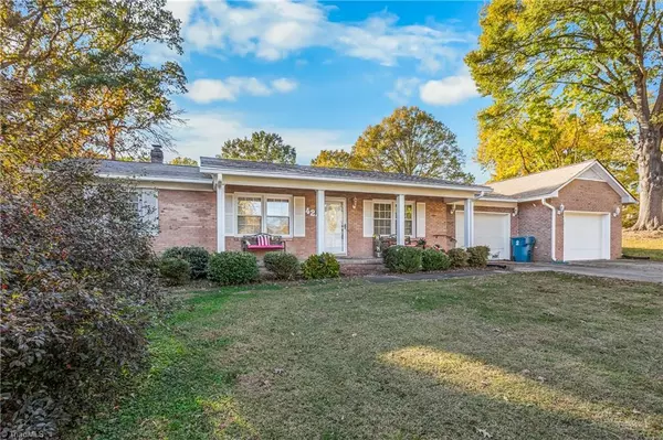 Mocksville, NC 27028,424 Avon ST