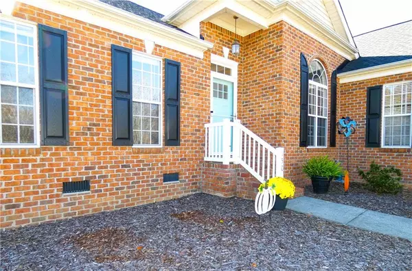 Clemmons, NC 27012,150 Lower Brook CT