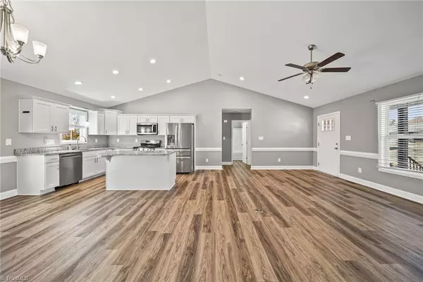 Thomasville, NC 27360,105 Hillside DR