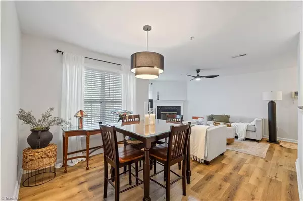 Winston-salem, NC 27103,221 Quietwood DR #221