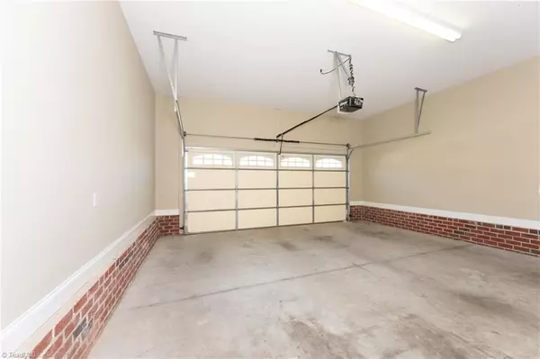 Clemmons, NC 27012,307 Royal Fern DR