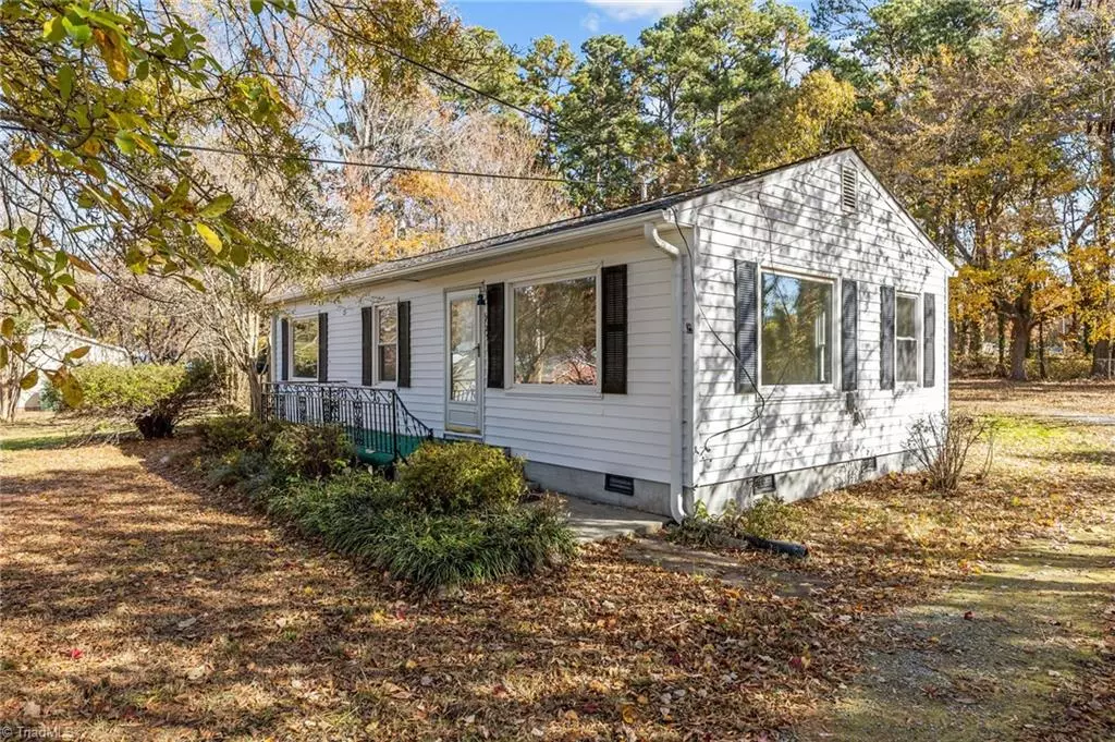 High Point, NC 27260,723 Hendrix ST