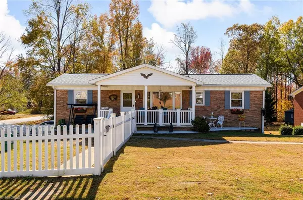 Thomasville, NC 27360,1 N Forrest DR