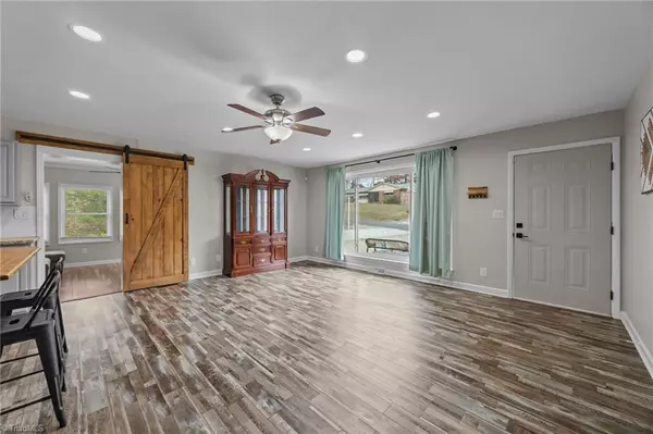 Lexington, NC 27295,417 Chapel DR