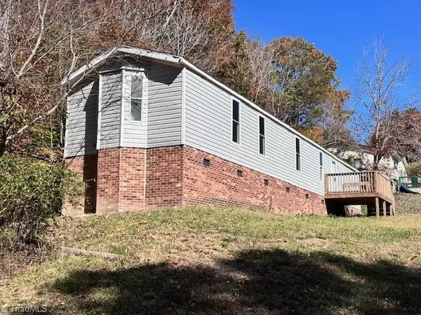 Walkertown, NC 27051,4872 Oak Branch LN