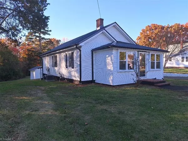 1414 Jonestown RD, Winston-salem, NC 27103