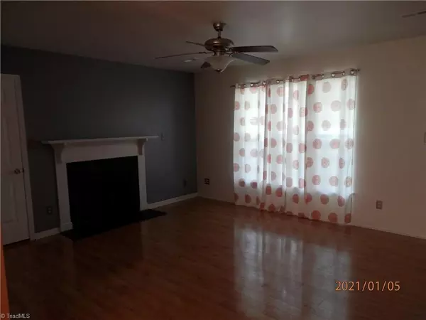 Mocksville, NC 27028,520 Mountview DR