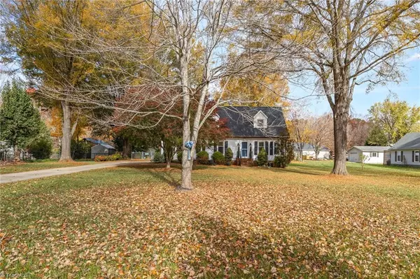 Reidsville, NC 27320,303 Shadowood DR