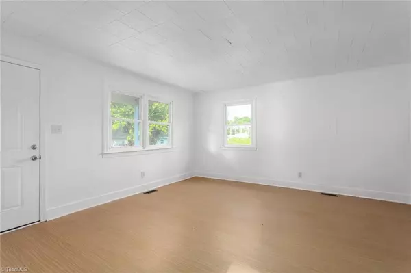 Greensboro, NC 27407,3512 Clymer ST