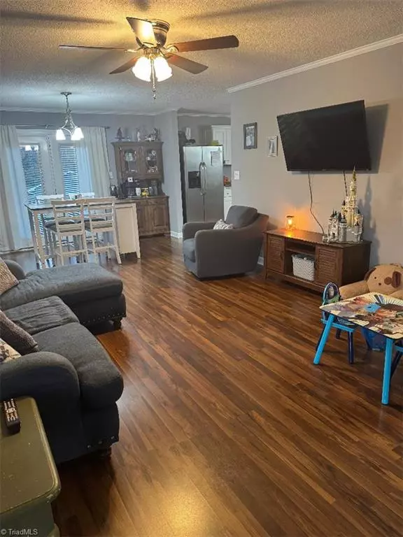 Thomasville, NC 27360,152 Wall AVE