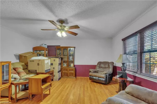 Asheboro, NC 27205,677 Kennedy Country DR