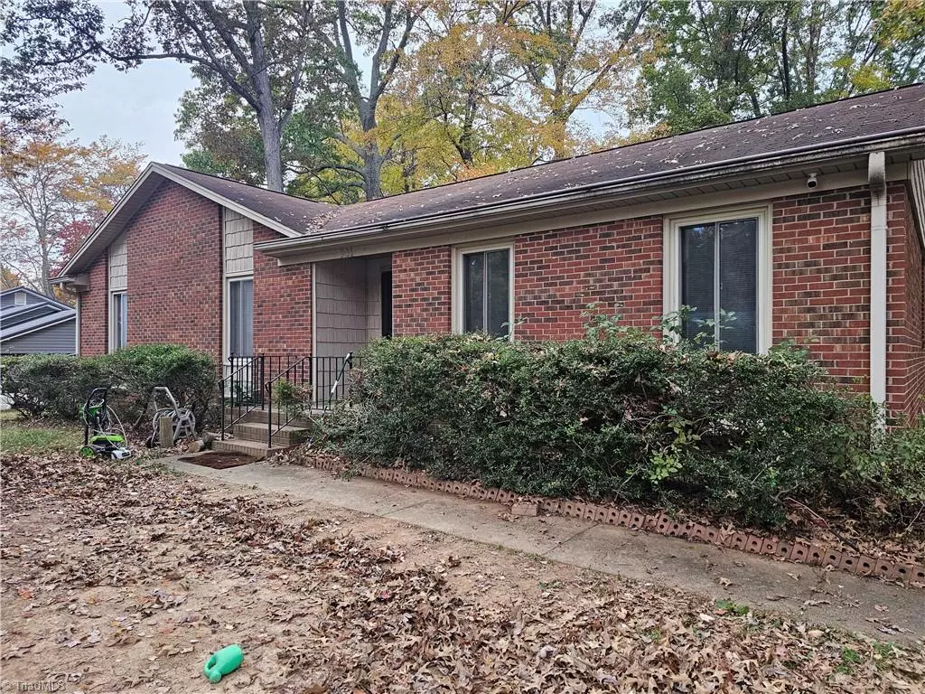 Rural Hall, NC 27045,711 Bundaberg LN