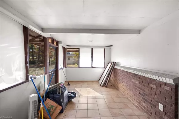 Mocksville, NC 27028,402 Spillman RD