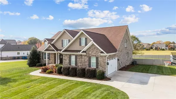 Advance, NC 27006,127 Wellington CT