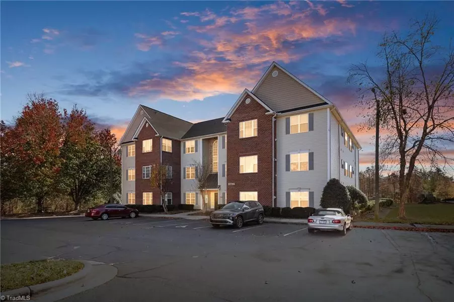 3724 Spanish Peak DR #2-B, High Point, NC 27265